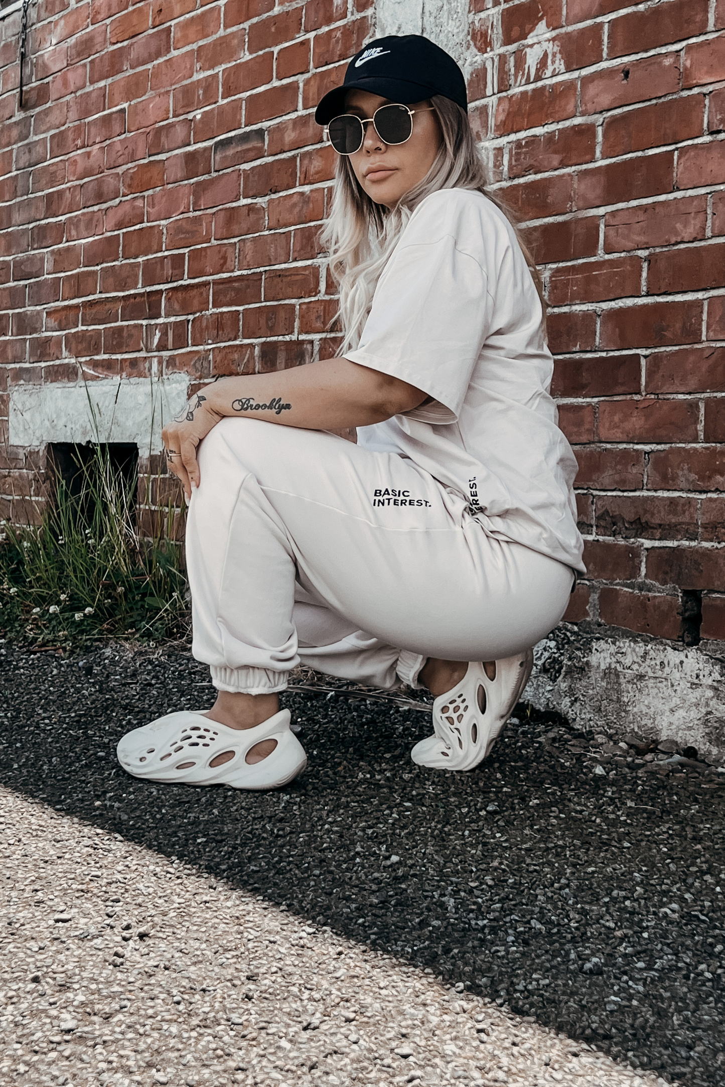 'Lounging' Joggers - Sand